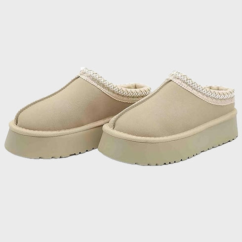 Women's Warm Plush Slip-on Platform Slippers with Stitching Design